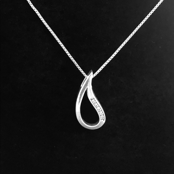 Zales Jewelry - Sterliving Silver w/diamond pendant necklace